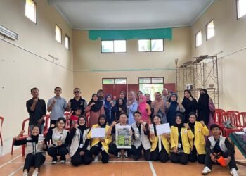 Sosialisasi dan Pelatihan Pembuatan Biopestisida (Sumber gambar: Dokumentasi UNNES GIAT 13 Desa Purworejo, 2025)