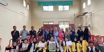 Sosialisasi dan Pelatihan Pembuatan Biopestisida (Sumber gambar: Dokumentasi UNNES GIAT 13 Desa Purworejo, 2025)