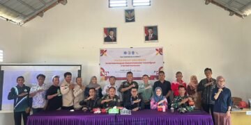 Foto Bersama Tim Ekpedisi Patriot ITB Bersama Peserta FGD