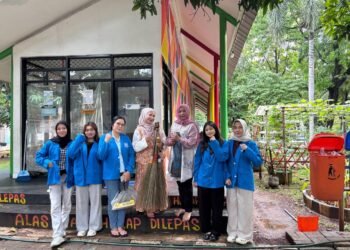 Pengabdian kepada Masyarakat dalam Bentuk Edukasi Menjaga Kebersihan Lingkungan 46 Gambar WhatsApp 2025 10 26 pukul 18.28.47 5a2d2932