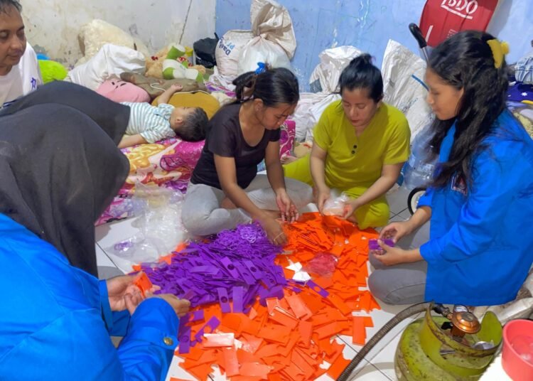 Pengabdian Masyarakat: Mengenalkan Laporan Keuangan Kepada UMKM 46 IMG 20251101 WA0049