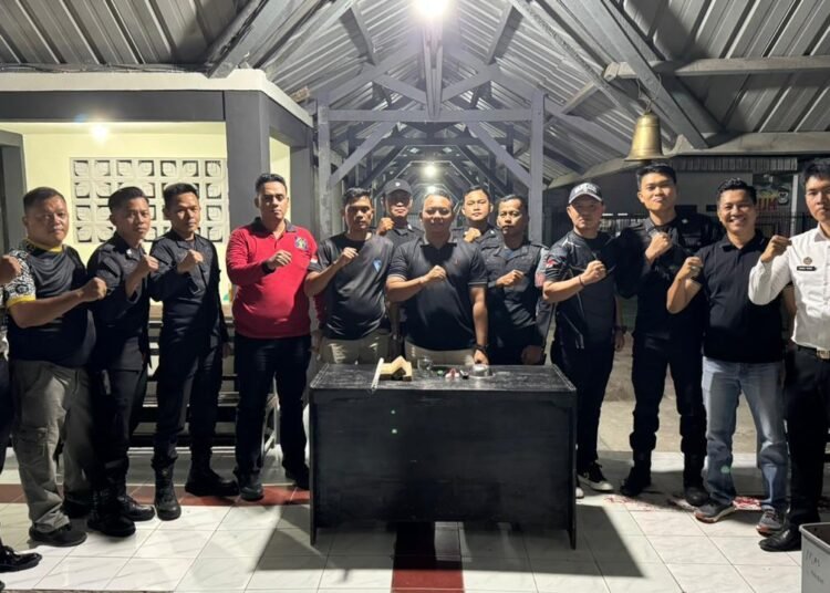 Lapas Kelas IIB Arga Makmur Gelar Penggeledahan Rutin Blok Hunian WBP Demi Wujudkan Lapas Aman dan Bebas Barang Terlarang 46 IMG 20251101 WA0057