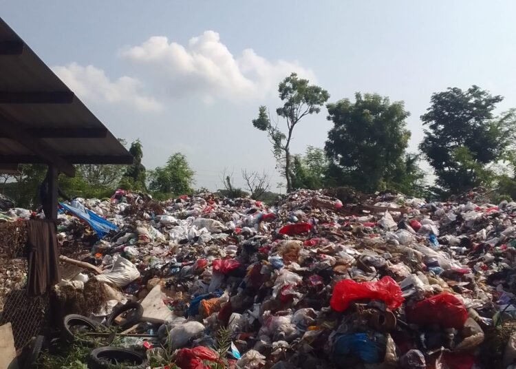Gagal Lagi: Pemkab Lamongan Gagal Total Mengelola Sampah di TPA Tambakrigadung 46 Sampah