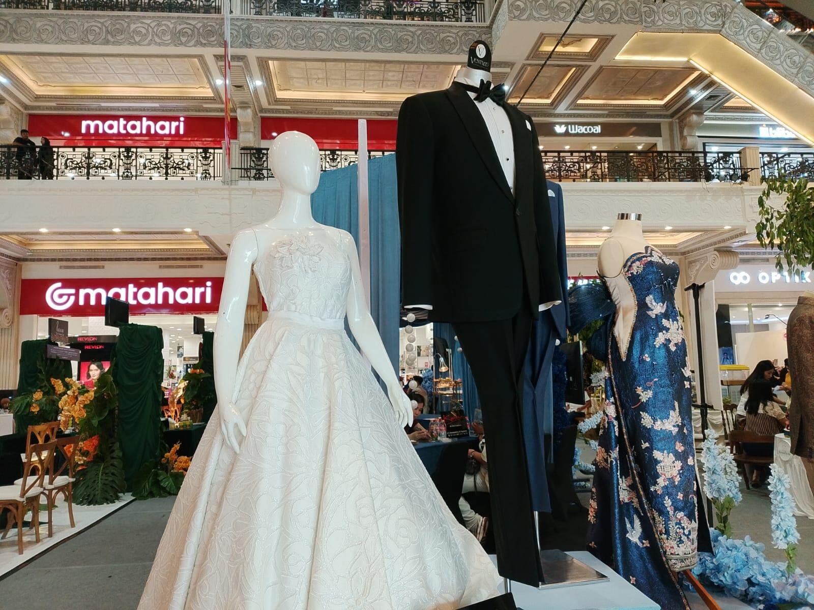 Salah satu vendor yang memamerkan busana pengantin Western di Jogja Weeding Sale 2025