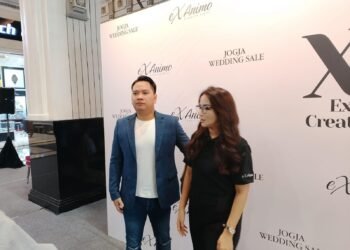 Andi H dan Cyntia Ardila memberikan keterangan dalam salah satu sesi wawancara di Jogja Citi Mall Yogyakarta (Foto Yusuf)
