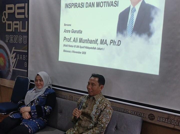 Wakil Rektor III UIN Jakarta Ajak Santri DDI Abrad Kuasai Masa Depan dengan Kerja Keras 46 IMG 20251104 WA0049