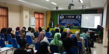 Manado, 6 November 2025 Fakultas Tarbiyah dan Ilmu Keguruan (FTIK) Institut Agama Islam Negeri (IAIN) Manado mengadakan kegiatan bertema “Smart Academic Services: Sosialisasi Sistem Akademik dan Administrasi Digital bagi Mahasiswa FTIK IAIN Manado”