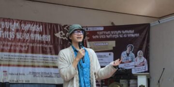 Penyampaian Materi Musikalisasi Puisi