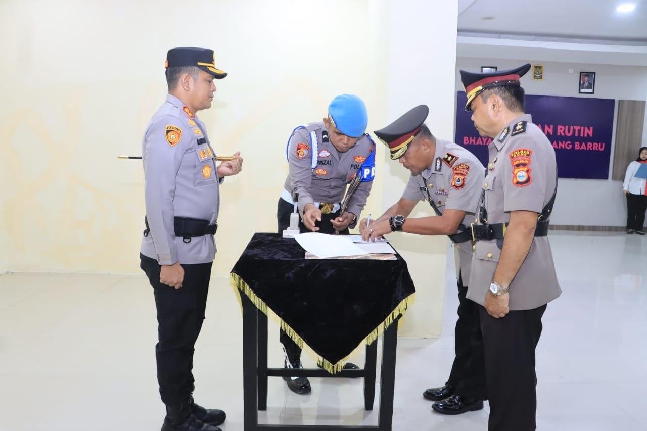 Polres Barru menggelar Sertijab
