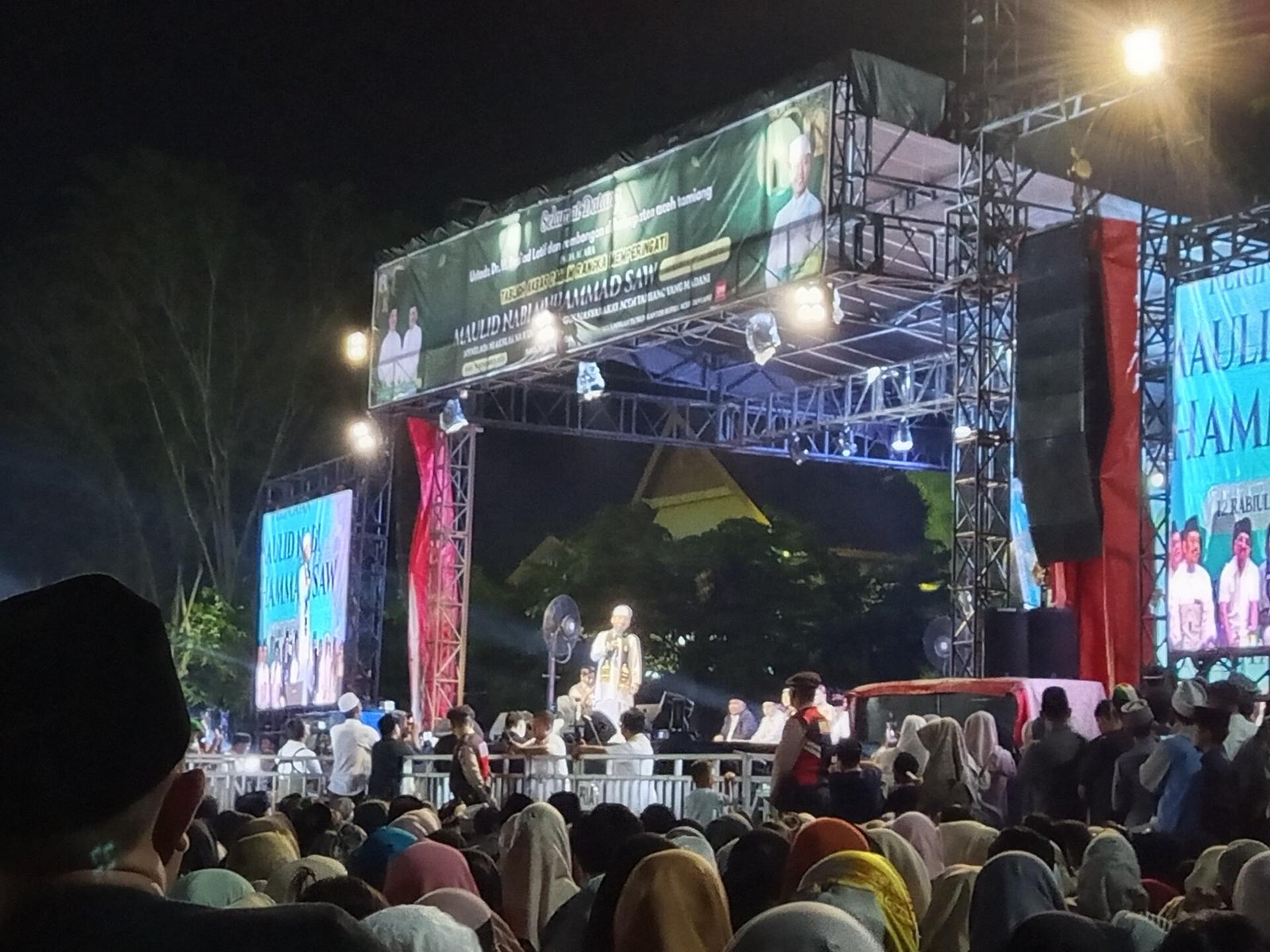 Tabligh Akbar di Tribun KITA Aceh Tamiang Padati Jamaah, Ustadz Das’ad Latif Sampaikan Pesan Kebangsaan dan Keumatan 47 IMG 20251119 WA0068