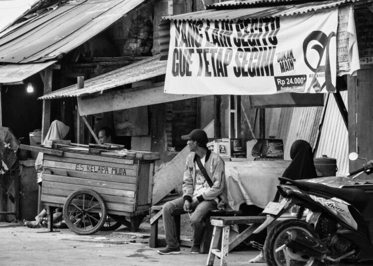 Di Mana Tempat Orang Kecil dalam Agenda Besar Negeri? 46 Orang Kecil