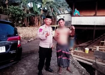 Lagi-Lagi Kapolsek Polres Barru Bawa Haru bagi Warga ODGJ