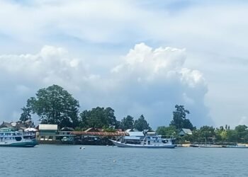 Eksplorasi Pulau Putiangin, Permata Tersembunyi di Barru