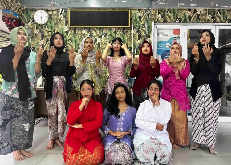 Festival Komunitas Jakarta Timur Sajikan Teatrikal Puisi Chairil Anwar Adaptasi Karya Arief Akbar BSA 46 IMG 2651