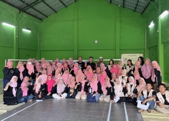 Aksi Grebeg Jentik: Langkah Preventif Pencegahan Demam Berdarah Dengue (DBD) di RW 07 Desa Nguter 46 Pelaksanaan "Grebeg Jentik" pada Sabtu (18/10/2025) di Gedung Pertemuan Mbah Gulu