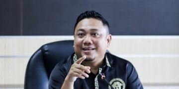Rapat Kerja Komisi III DPRD Kota Palembang membahas masalah pembangunan yang tidak memiliki izin 1