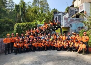 Tim Urban SAR ((USAR) UAR