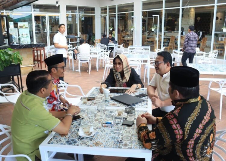 Wali Kota Subulussalam Bahas Program Pertanahan dengan Pejabat Kementerian ATR/BPN di Pidie Jaya 46 WhatsApp Image 2025 11 02 at 08.56.27