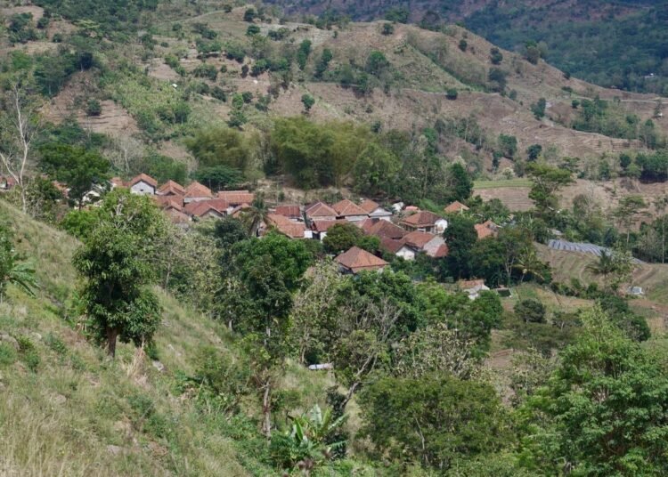 Mengenal Desa Nunuk Baru di Majalengka, Reforma Agraria Jadi Akhir Perjuangan Menjaga Warisan Leluhur 46 WhatsApp Image 2025 11 04 at 00.01.37