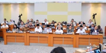 Wamen Ossy Sampaikan Peran Tata Ruang Berbasis Disaster Risk Reduction untuk Hadapi Potensi dan Kerugian Akibat Bencana Alam 30 WhatsApp Image 2025 11 06 at 9.37.46 AM