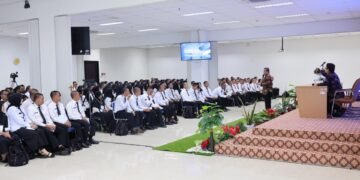 Berikan Pengarahan Latsar CPNS, Harison Mocodompis: ASN Ujung Tombak Komunikasi Publik Instansi Pemerintahan 28 WhatsApp Image 2025 11 07 at 20.15.47