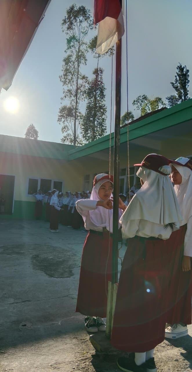 Semangat Kepahlawanan Menggema di MIS Ar-Raudhotun Nur 47 WhatsApp Image 2025 11 10 at 12.04.52