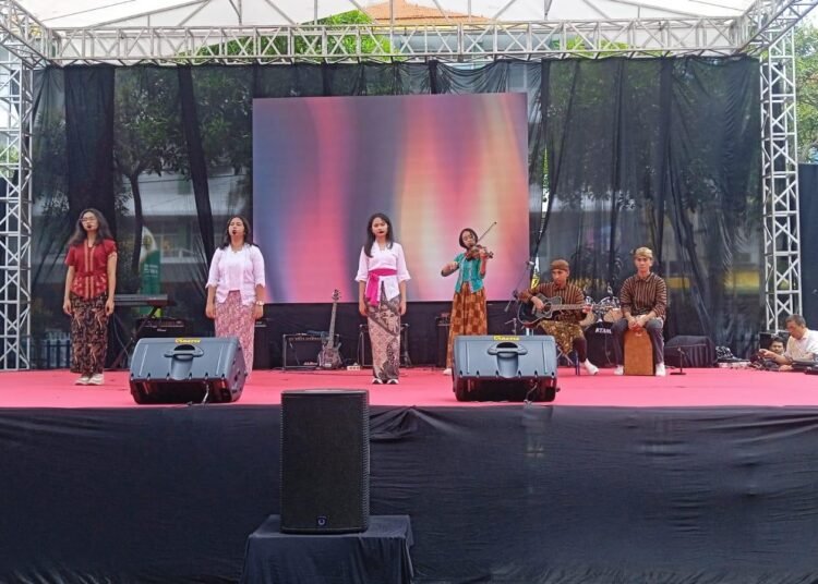 Gebyar Harmoni Tarakanita Surabaya Berlangsung Meriah di Kompleks Santo Carolus Surabaya 46 WhatsApp Image 2025 11 12 at 10.25.56