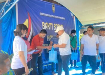 Imigrasi Sulteng Bagikan 200 Paket Bansos