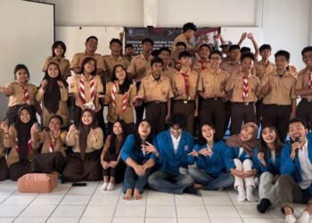 Siapkan Karir Profesional, Mahasiswa UBSI Bekali Siswa siswi SMK HUTAMA dengan Skill Personal Branding di Platform Media Sosial 48 WhatsApp Image 2025 11 17 at 13.05.51