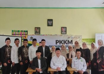 Kepala Seksi Pendidikan Madrasah, Pengawas Madrasah, dan Jajaran Kepala Madrasah KKM 4 Garut