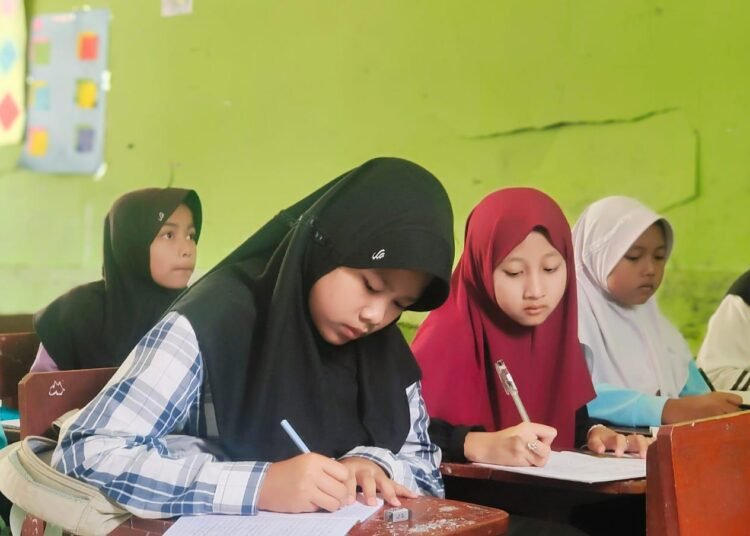 MI Hidayatul Faizien