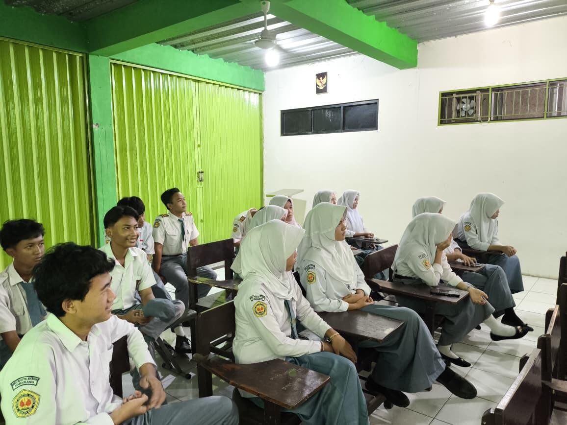 WhatsApp Image 2025 11 19 at 21.33.44