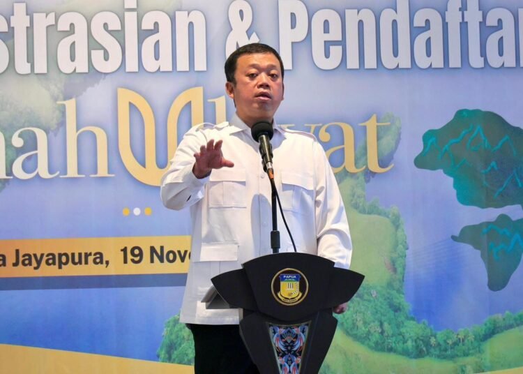 Menteri Nusron: Masyarakat Adat Papua Tidak Boleh Hanya Jadi Penonton Perkembangan Ekonomi 46 Menteri Nusron: Masyarakat Adat Papua Tidak Boleh Hanya Jadi Penonton Perkembangan Ekonomi