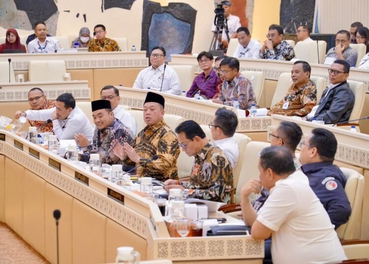 Atasi Masalah Tumpang Tindih, Menteri Nusron Dorong Penyusunan UU Administrasi Pertanahan Baru 46 WhatsApp Image 2025 11 25 at 21.07.28