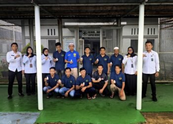 Lapas Bengkulu Pastikan WBP Bersih Narkoba Sebelum Kembali ke Masyarakat 47 Lapas Bengkulu, Tes Urine WBP, Pembebasan Bersyarat, Program Integrasi, Seksi Binadik, ADM Kamtib, Andika Saputra, Julianto Budhi Prasetyono, Klinik Pratama Lapas Bengkulu, Anti Narkoba, Pembinaan WBP, Pemasyarakatan Bersih