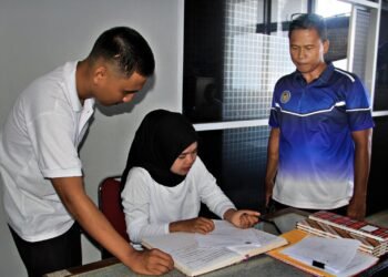 Penguatan Kompetensi: Lapas Bengkulu Pastikan Peserta Magang Pahami Administrasi 51 Lapas Bengkulu, Administrasi Lapas, Magang Lapas, Pengarahan Peserta Magang, Haryanto, Administrasi Pemerintah, Pembinaan SDM, Monitoring Magang, Pemasyarakatan Indonesia, Tata Kelola BMN