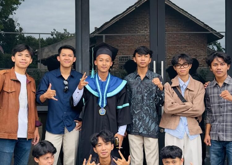 Wisuda Teman 46 ab873b43 b1c6 4df9 b5e1 0b9cae24d8dd
