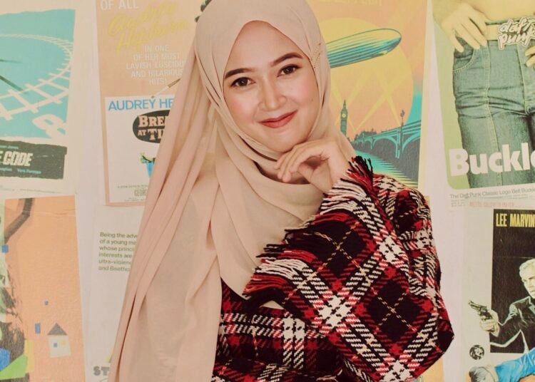 Dikira Anak Gen Z, Konten Kreator Ervina Aprilianti Dinilai Terlalu Muda Untuk Seorang Mama Dua Anak 46 Ervina Aprilianti