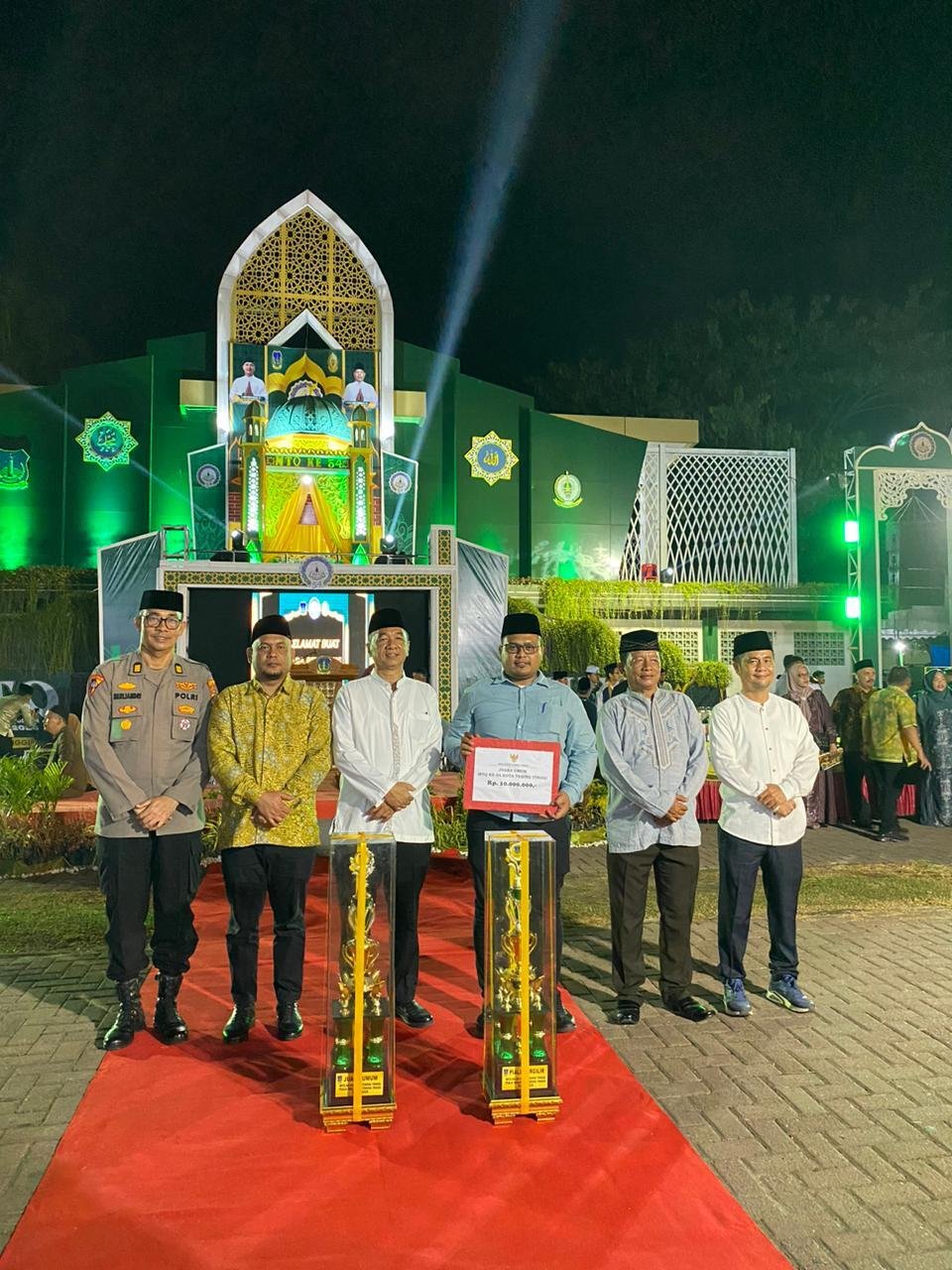 Foto bersama Bapak Sekda beserta Unsur Forkopimda Tebing Tinggi dengan Camat Padang Hilir.