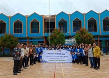 Sosialisasi Peningkatan Kesiapan Mental Kerja SMK Melalui Workshop Manajemen Strees Dan Motivasi Diri Di SMK Nurul Huda Baros 46 foto kegiatan