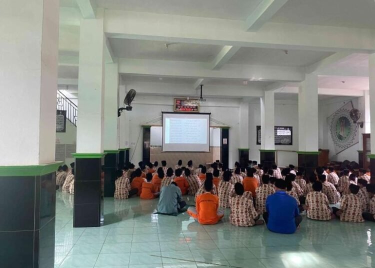 Mujahadah Jumat: Menguatkan Spirit Keislaman Lewat Nadhom Syarah Safinatun Najah 46 Jumat