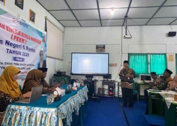 Menatap Kinerja, Menguatkan Langkah: Kepala MTsN 6 Bantul Paparkan PKKM 2025 59 MTsN 6 Bantul