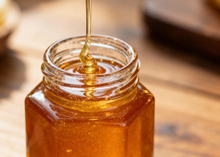 Keajaiban Madu: Cairan Keemasan yang Tak Pernah Rusak Ribuan Tahun 46 image 1