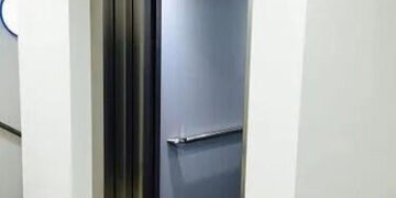 stainless steel swing telescopic elevator door 261