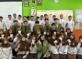 Mahasiswa UPN “Veteran” Jawa Timur Gelar Edukasi Moderasi Beragama di SMP Sunan Giri Menganti 50 1000322919