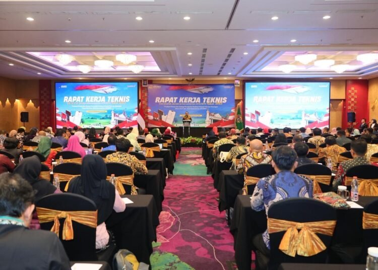 Buka Rakernis Sekretariat Jenderal, Irjen ATR/BPN Sampaikan Peran Strategis Staf Tata Usaha sebagai Pengawas Internal