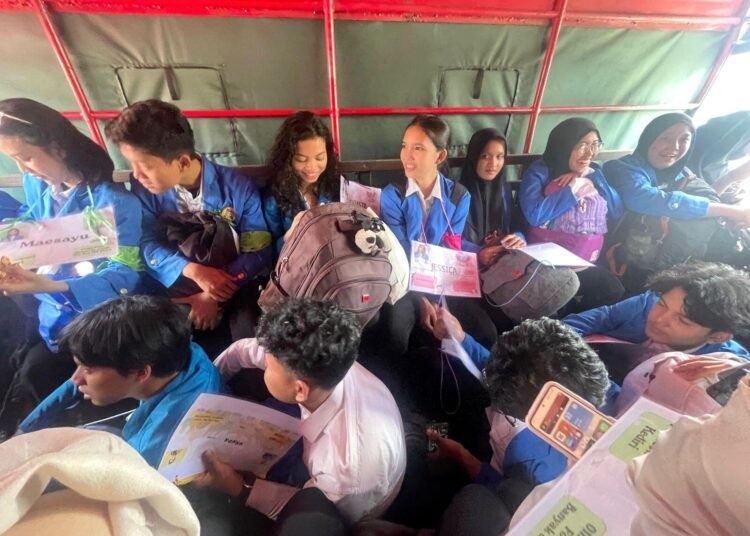 Pemberangkatan LDKO Gunakan Tronton TNI, Peserta Berdesakan dan Kekurangan Udara 46 1bc67e60 3e3a 435f acfe 0110dd320ce3
