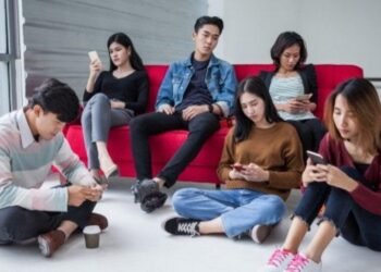 39791 phubhing bermain ponsel