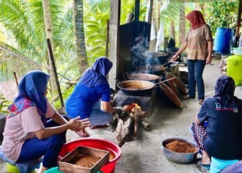 Buah Manis Kolaborasi Lintas Sektor, Reforma Agraria Sukses Antar Gula Semut Hargorejo Merambah Pasar Global 46 Buah Manis Kolaborasi Lintas Sektor, Reforma Agraria Sukses Antar Gula Semut Hargorejo Merambah Pasar Global