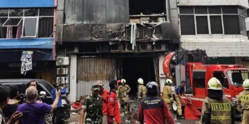 Tewas Terjebak dalam Kobaran Api: Tragedi Kebakaran Gedung Gedung Tera Drone